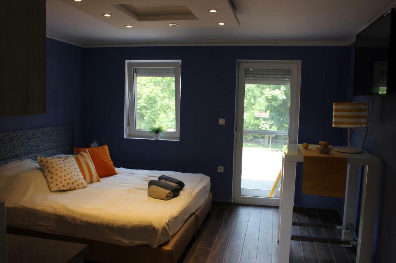 Magnolia Apartman Apartment Siofok Exterior photo