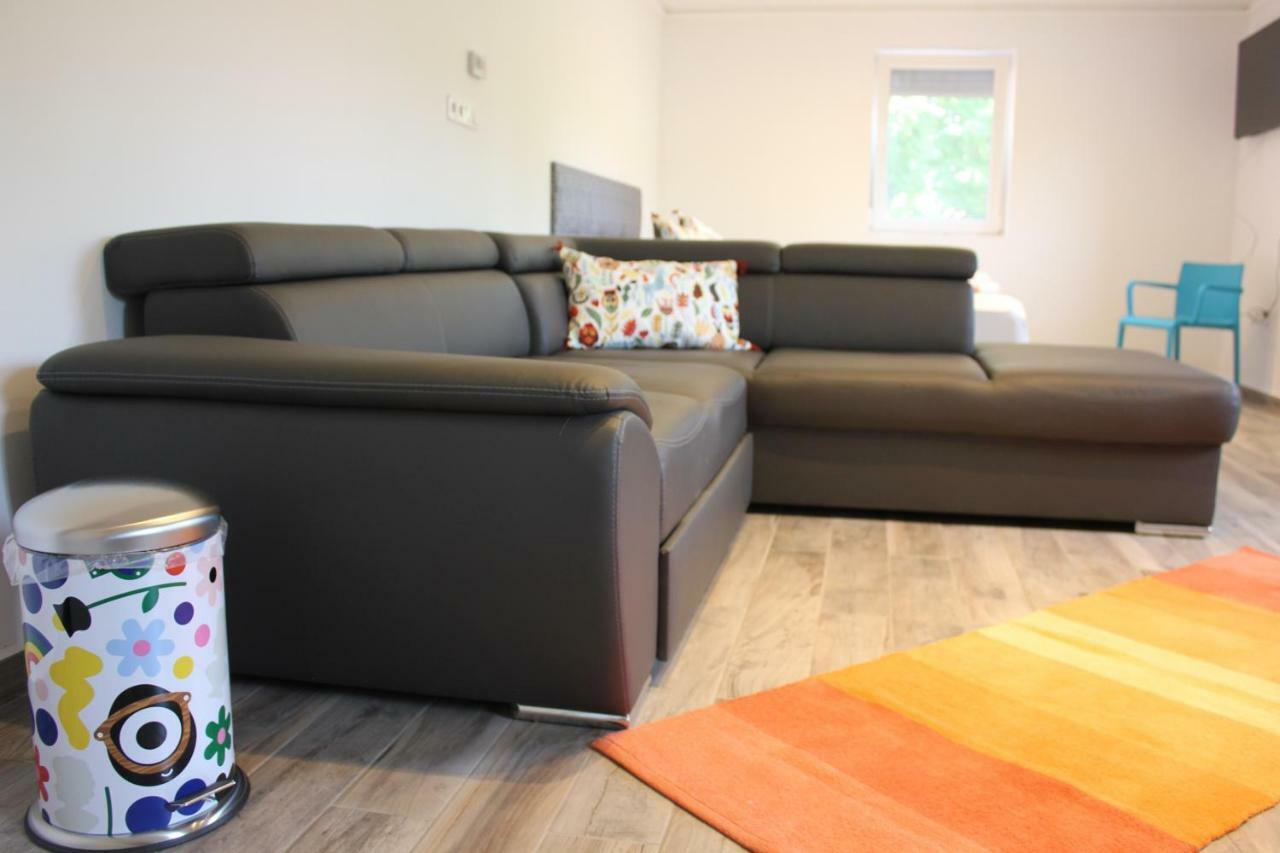 Magnolia Apartman Apartment Siofok Exterior photo